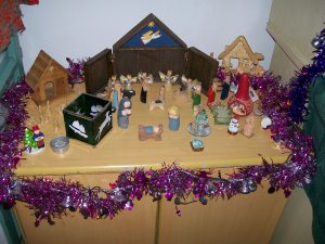 Creche scenes from around the world: USA, South America and China.