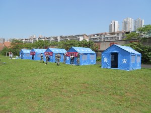 Emergency disaster relief tests were displayed on our sports field by the army.