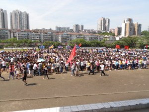 On the sports field, students begin grouping according to majors.