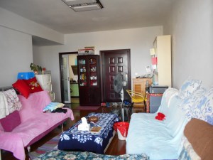 Without a moving date, I am just not at all motivated to pack!  My comfy home, where my Amity visitors enjoyed a week together.