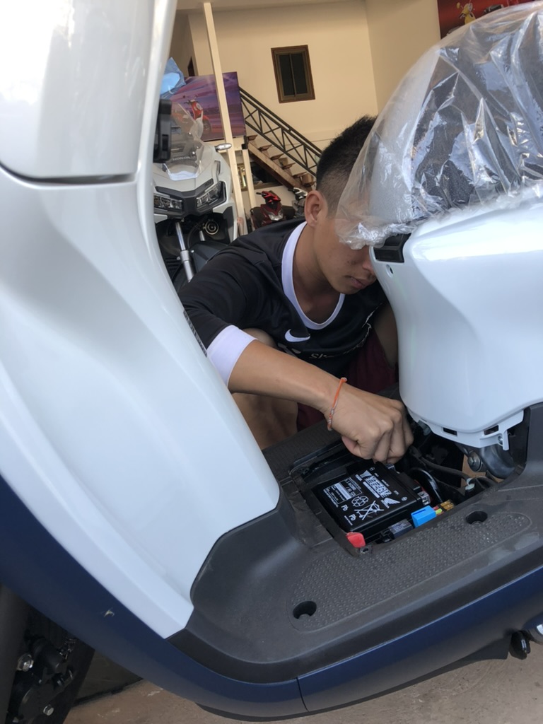 071F40A5-2D25-4500-8839-85F2005958DF_1_105_c